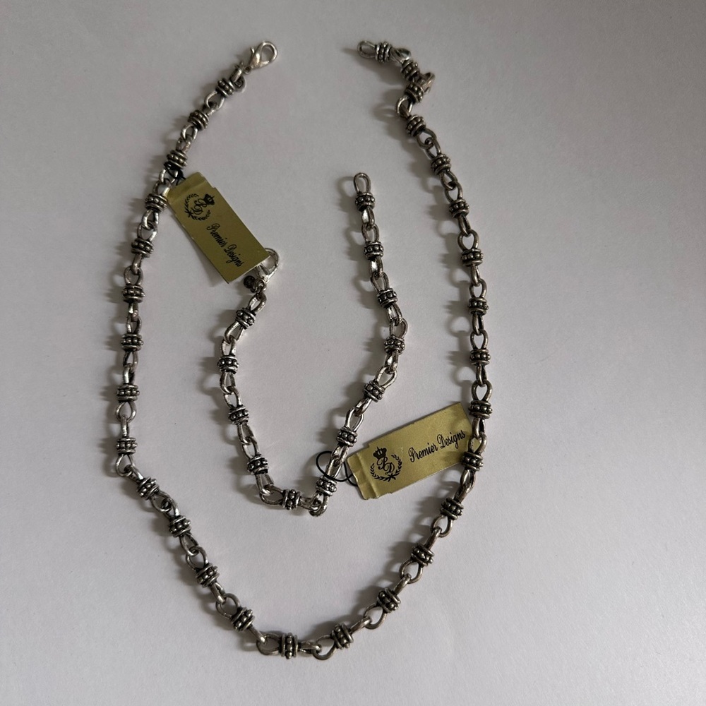 Premier Designs Silver-Toned Necklace & Bracelet - Picture 6 of 9